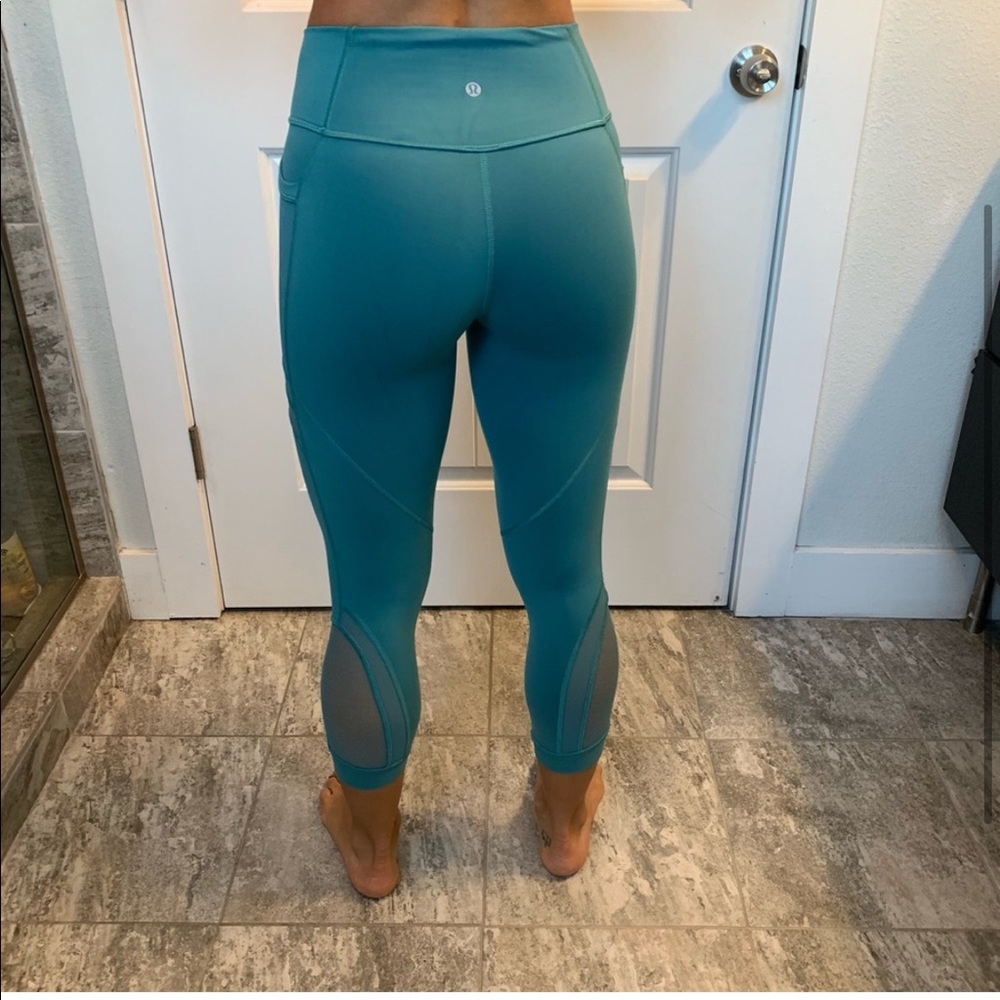 Lululemon teal blue high waisted mesh leggings